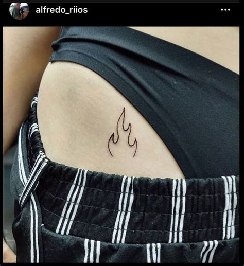 pequeño tattoo en la ingle mujer|12 ideas de Tattoo ingle mujer 